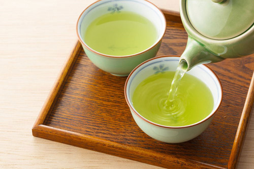 چای سبز و استکان