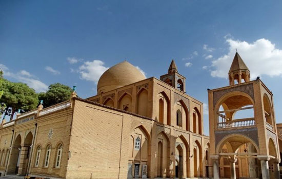 کلیسا و  کلیسای وانک در محله جلفای اصفهان