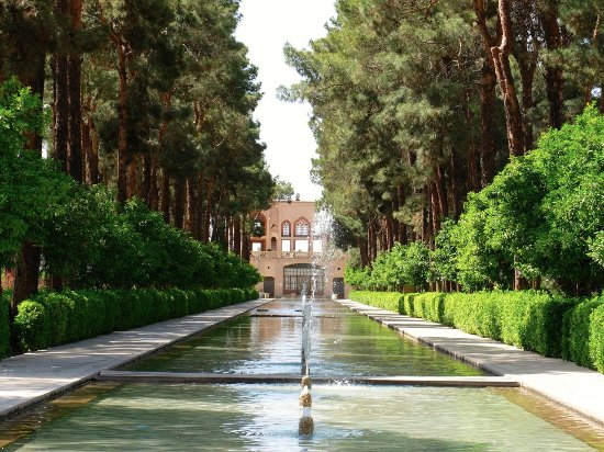 باغ‌های ایرانی و باغ دولت آباد یزد