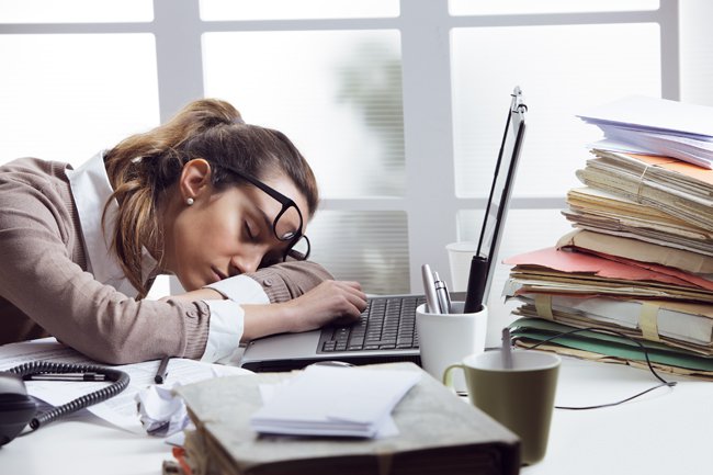 خوابیدن در محل کار و افسردگی