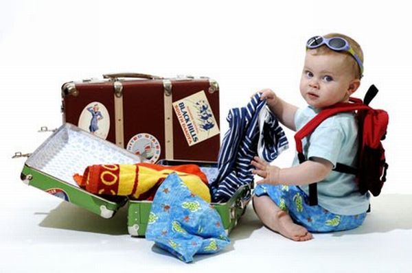 کودکان و بستن چمدان