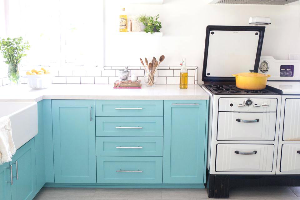 رنگ مناسب آشپزخانه آبی