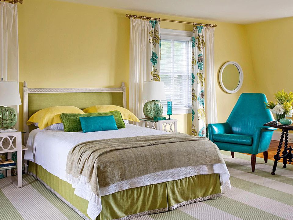 رنگ زرد و آبی و سبز در اتاق خواب