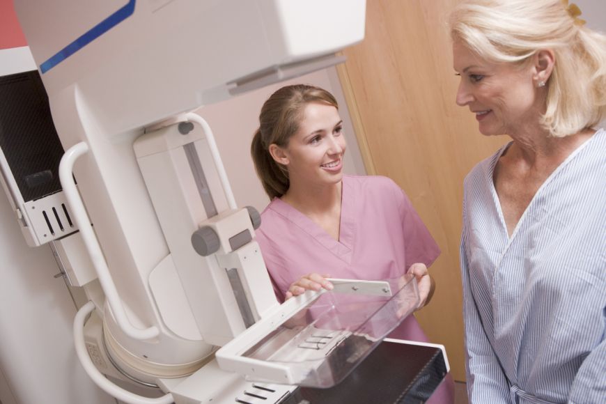 آزمایش ماموگرافی زنان