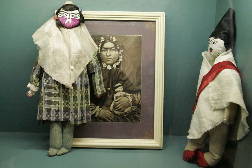 عروسک قاجاری موزه عروسک‌های ملل