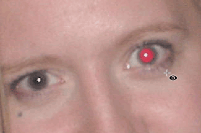 انتخاب ناحیه قرمزی چشم در عکس