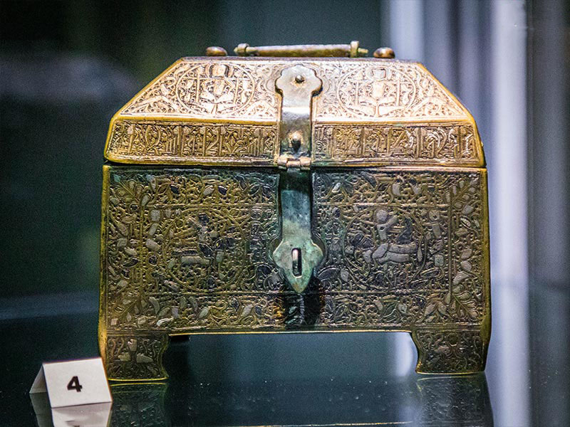 صندوق موجود در موزه رضا عباسی